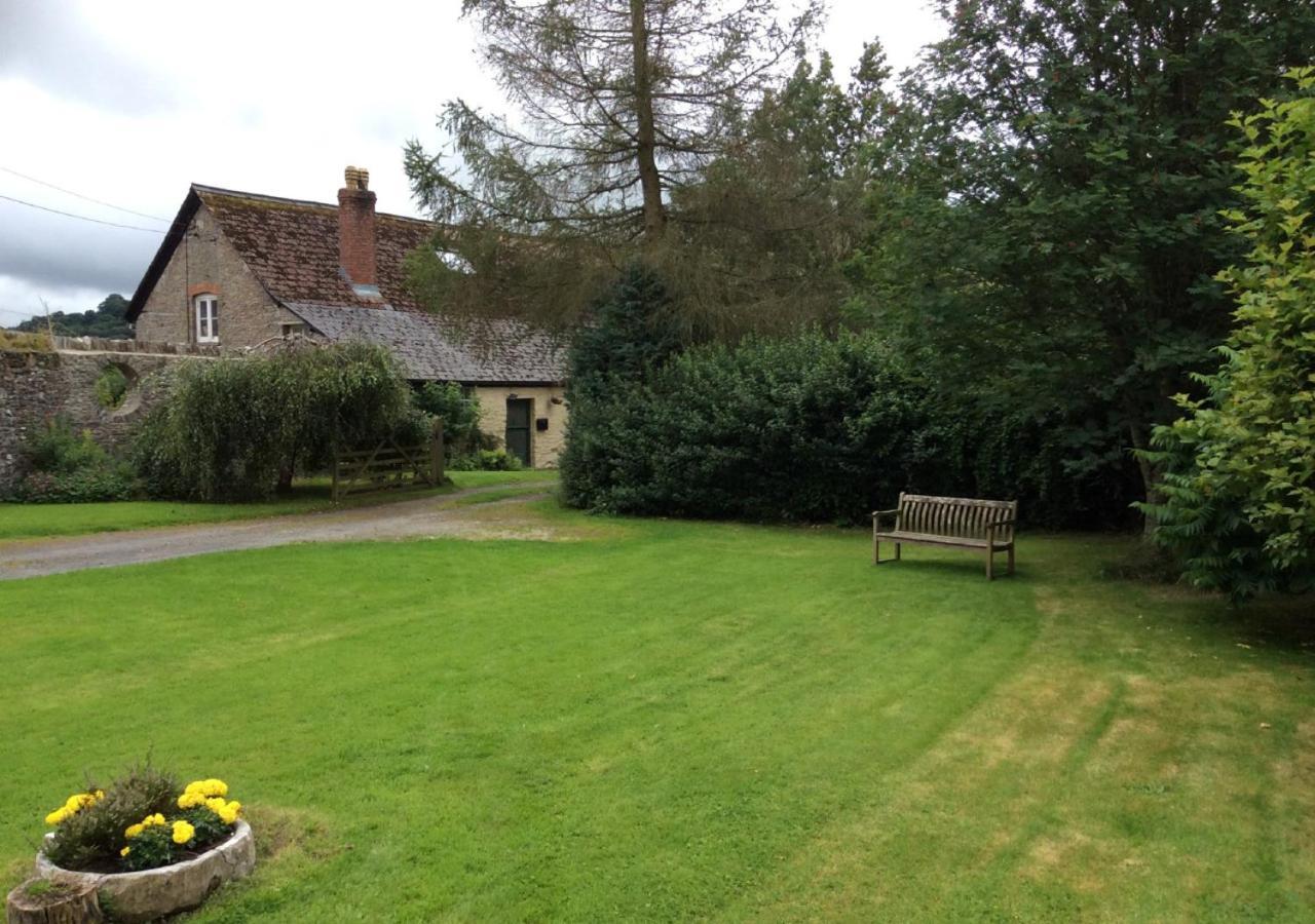 Castell Madoc Cottages Lower Chapel Exterior photo